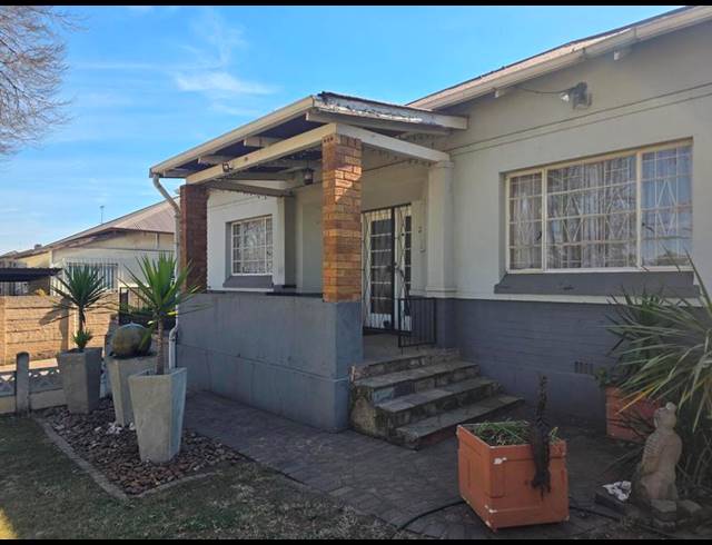 3 BEDROOM HOUSE FOR SALE IN BOKSBURG SOUTH